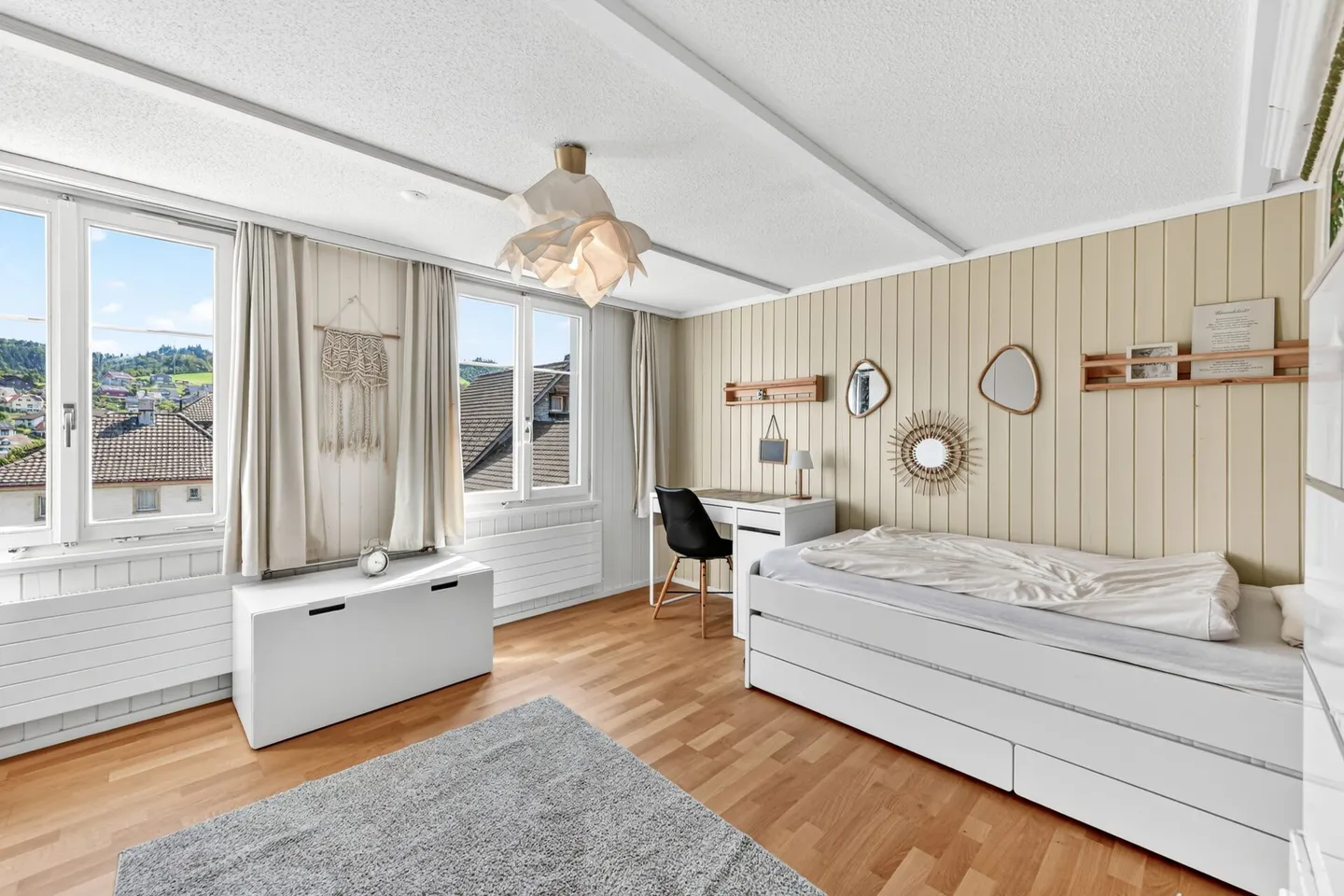 Charming Family Home with Studio - Photo 18 of 31