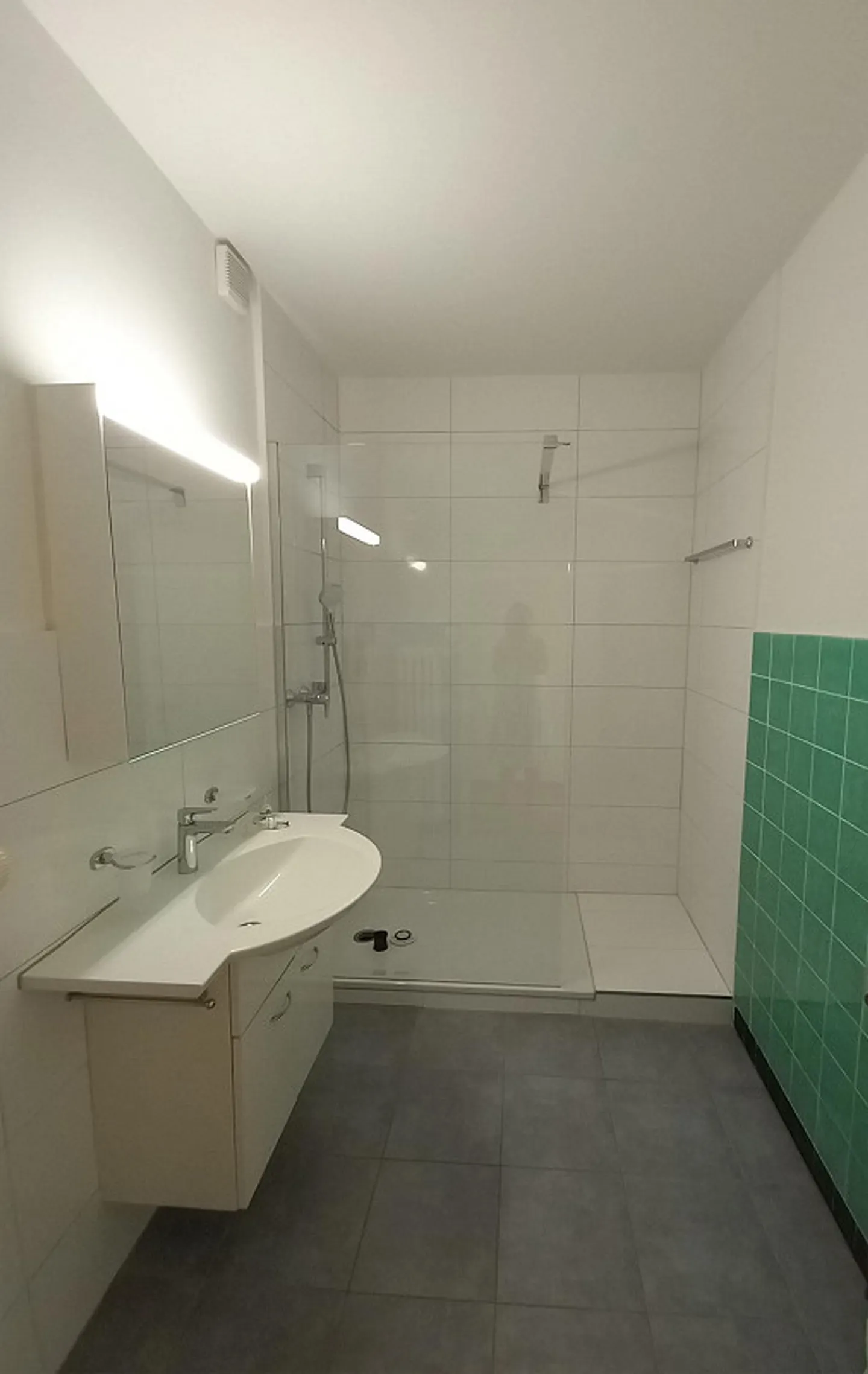 3-room apartment with mansard - Photo 2 of 10