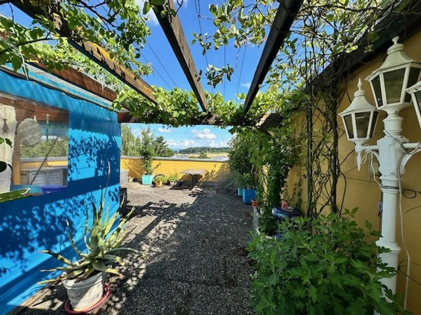 Appartement moderne de 3,5 pièces avec balcon et accès à la terrasse sur le toit - Photo 5 sur 14
