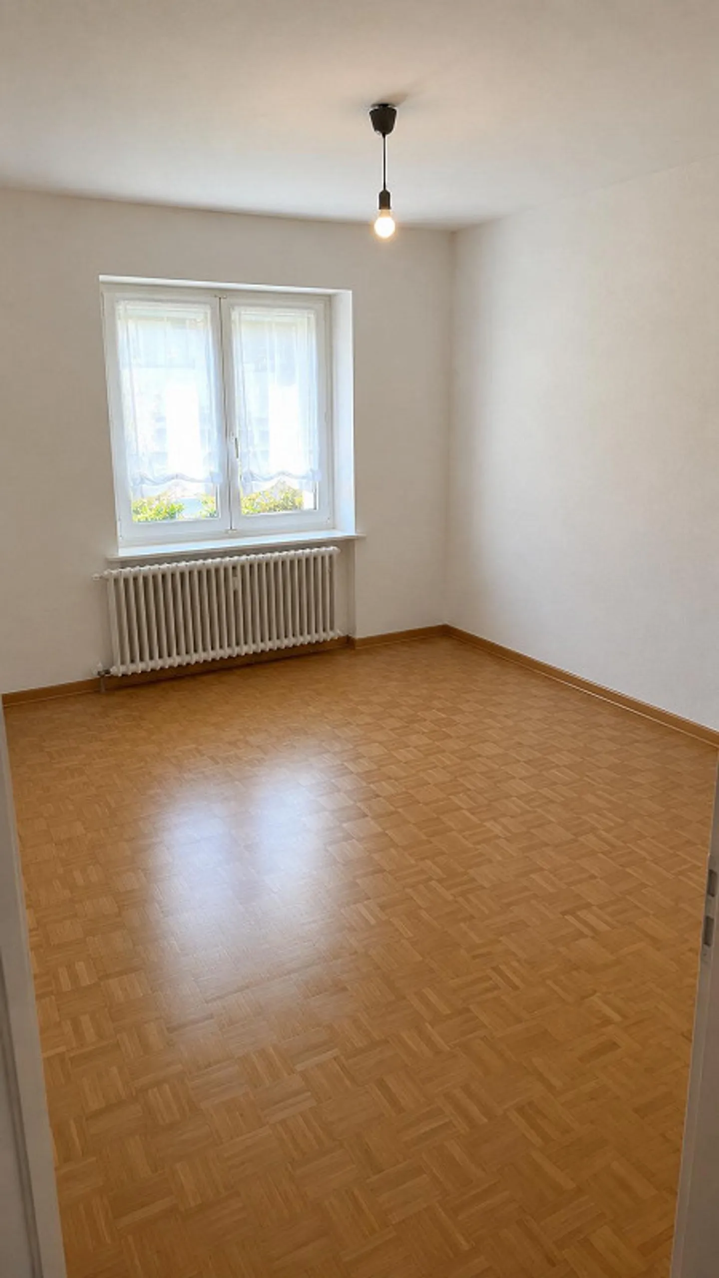 Ottimo appartamento con giardino di 3 stanze a Muttenz - Foto 3 di 7