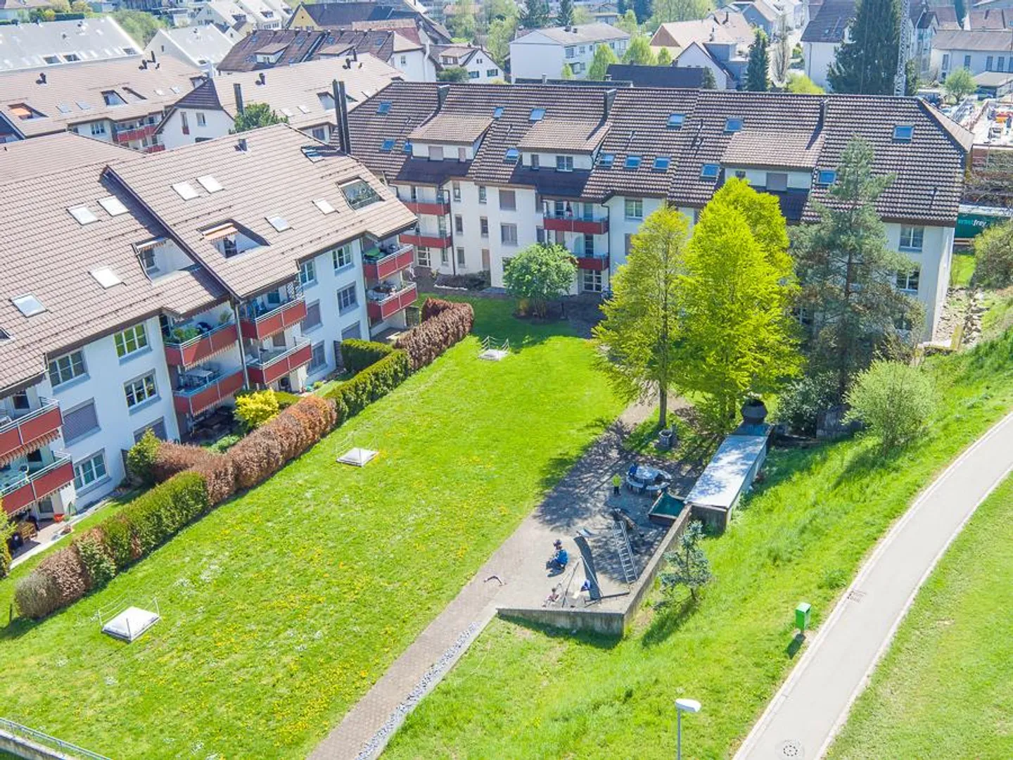 Appartamento 3.5 stanze - Foto 1 di 8