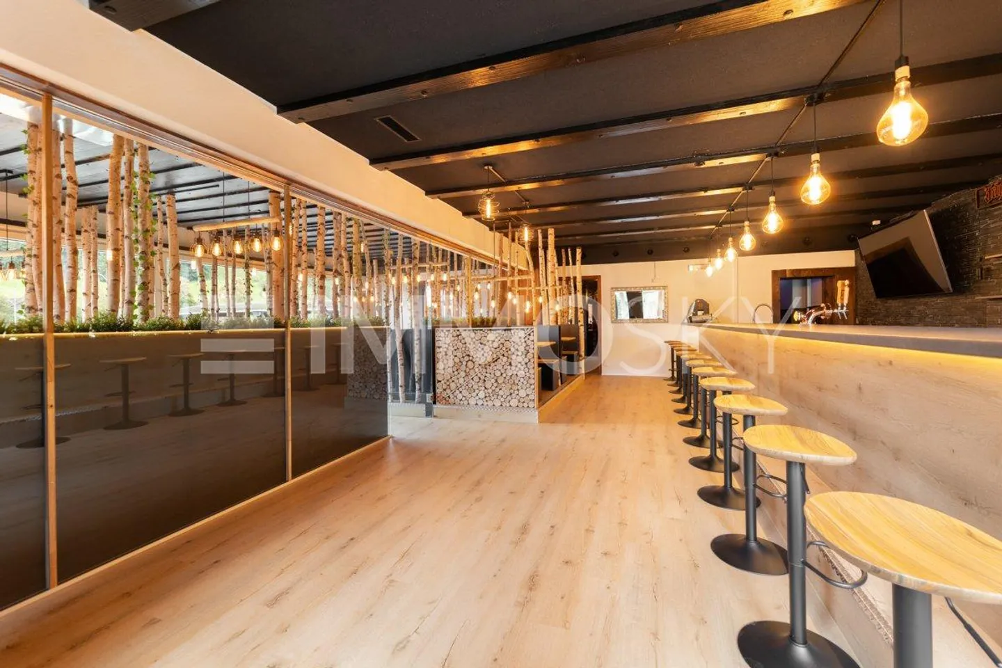 Succès servi ! Fraîchement rénové et prêt à partir - Photo 4 sur 5