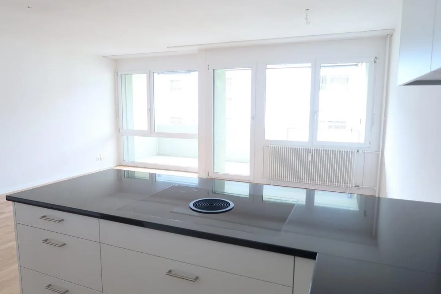 Top renovated 3.5-room apartment, 2nd floor - Photo 3 of 7