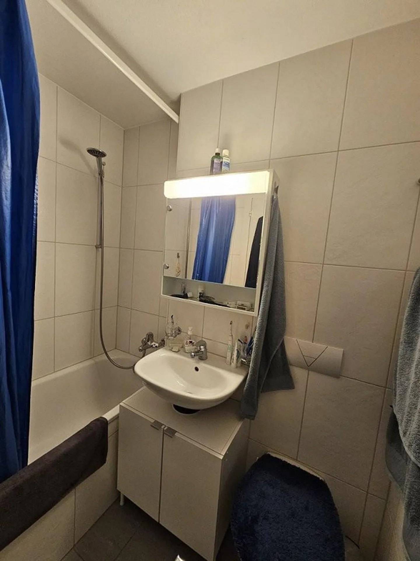 Bellissimo appartamento di 4,5 stanze con vista sull'Aare a Unterseen in affitto - Foto 7 di 9