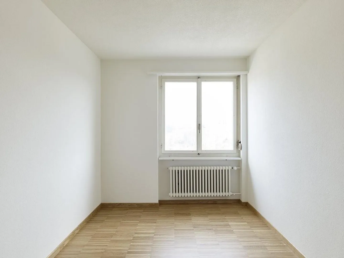 Vivre dans le vert et pourtant central : appartement de 3,5 pièces - Photo 5 sur 8