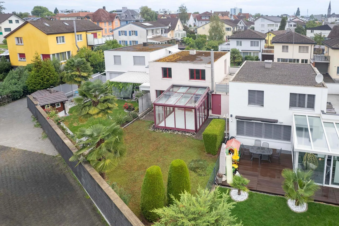 Familienhaus mit Wintergarten - Foto 2 von 13