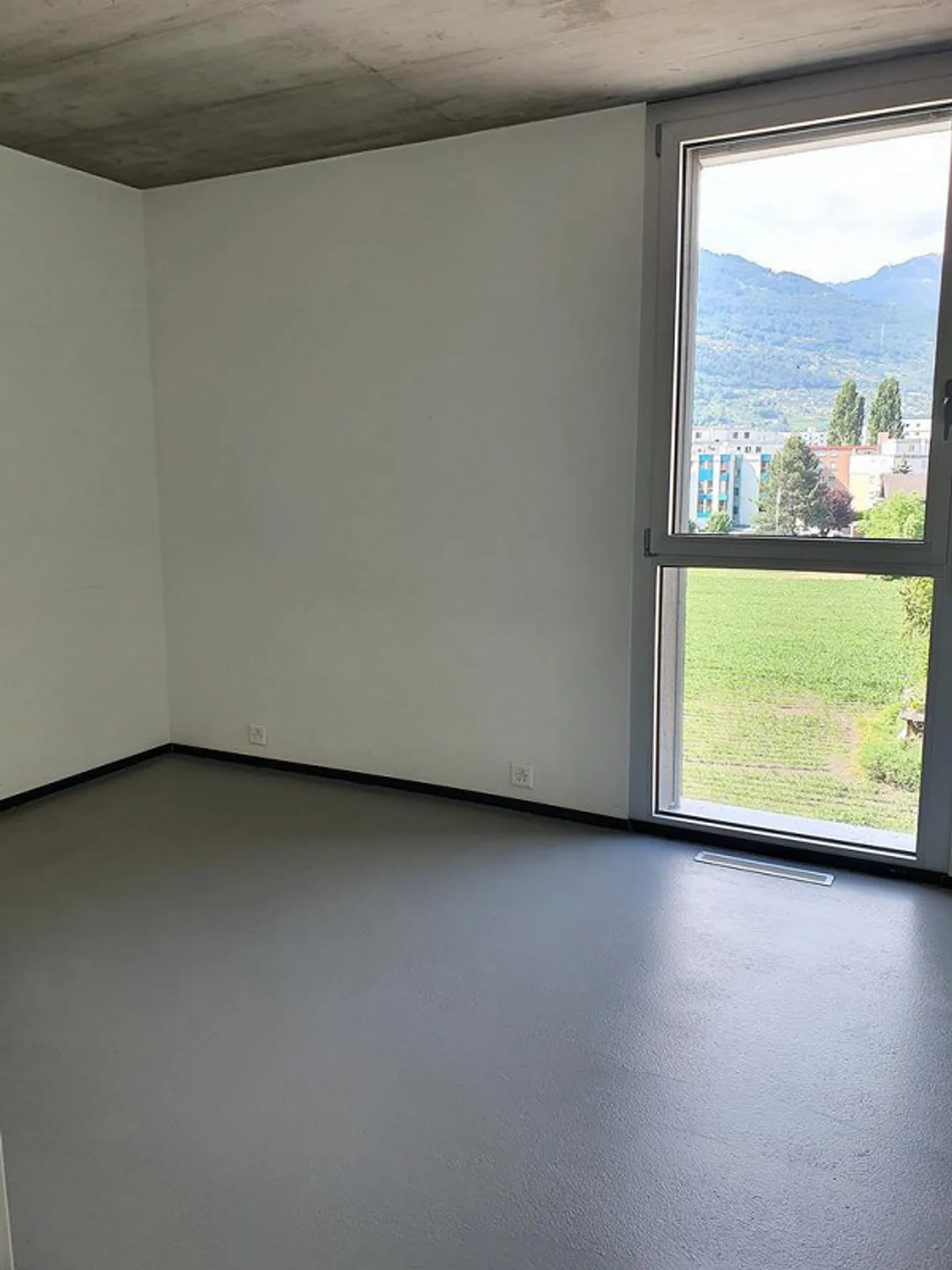 Beautiful 3.5 room apartment - Photo 4 of 8