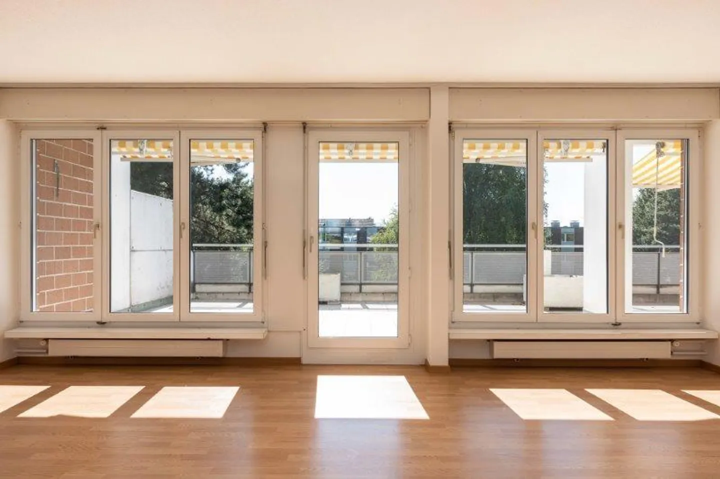 SANS CAUTION LOCATIVE - Dans un environnement calme avec un grand balcon - Photo 6 sur 9