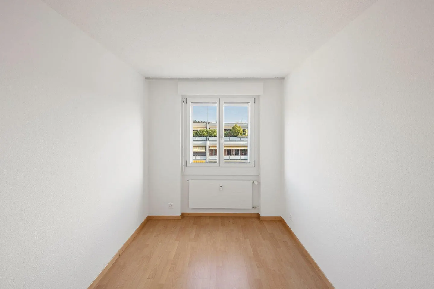 SANS CAUTION LOCATIVE - Dans un environnement calme avec un grand balcon - Photo 9 sur 9