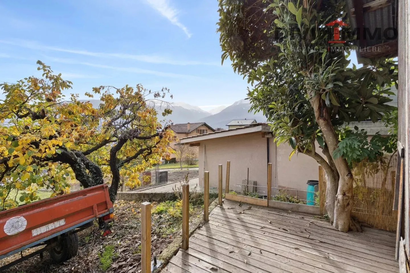 Charmante Scheune mit Terrasse, Garage und Parkplatz - Foto 1 von 5