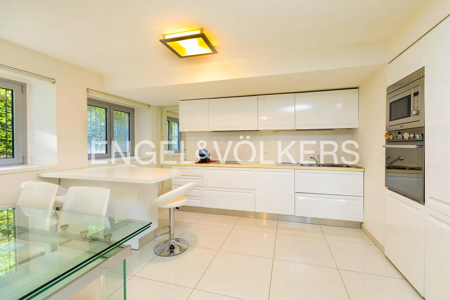 Cozy apartment a stone's throw from the center of Lugano - Photo 7 of 14