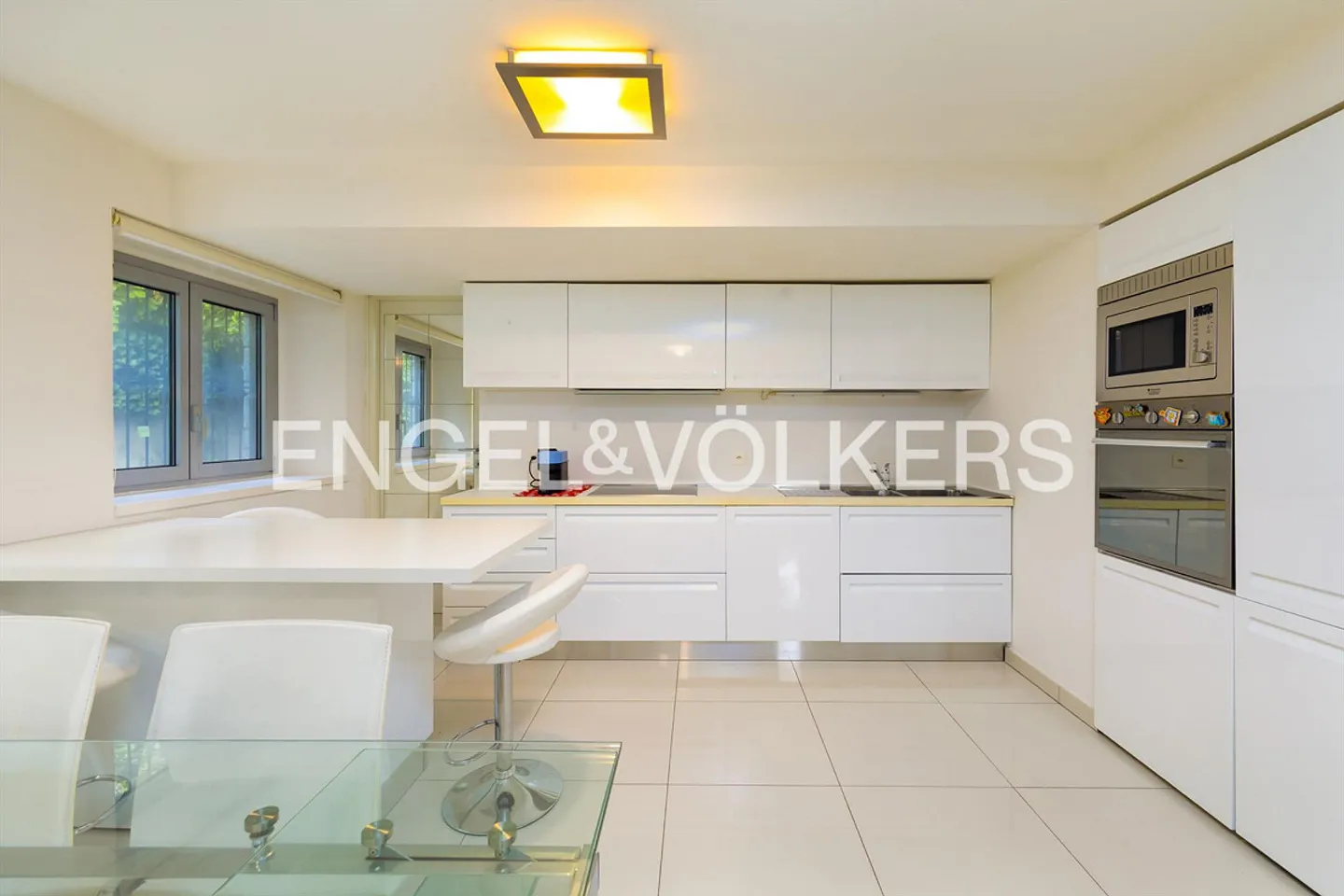 Cozy apartment a stone's throw from the center of Lugano - Photo 8 of 14