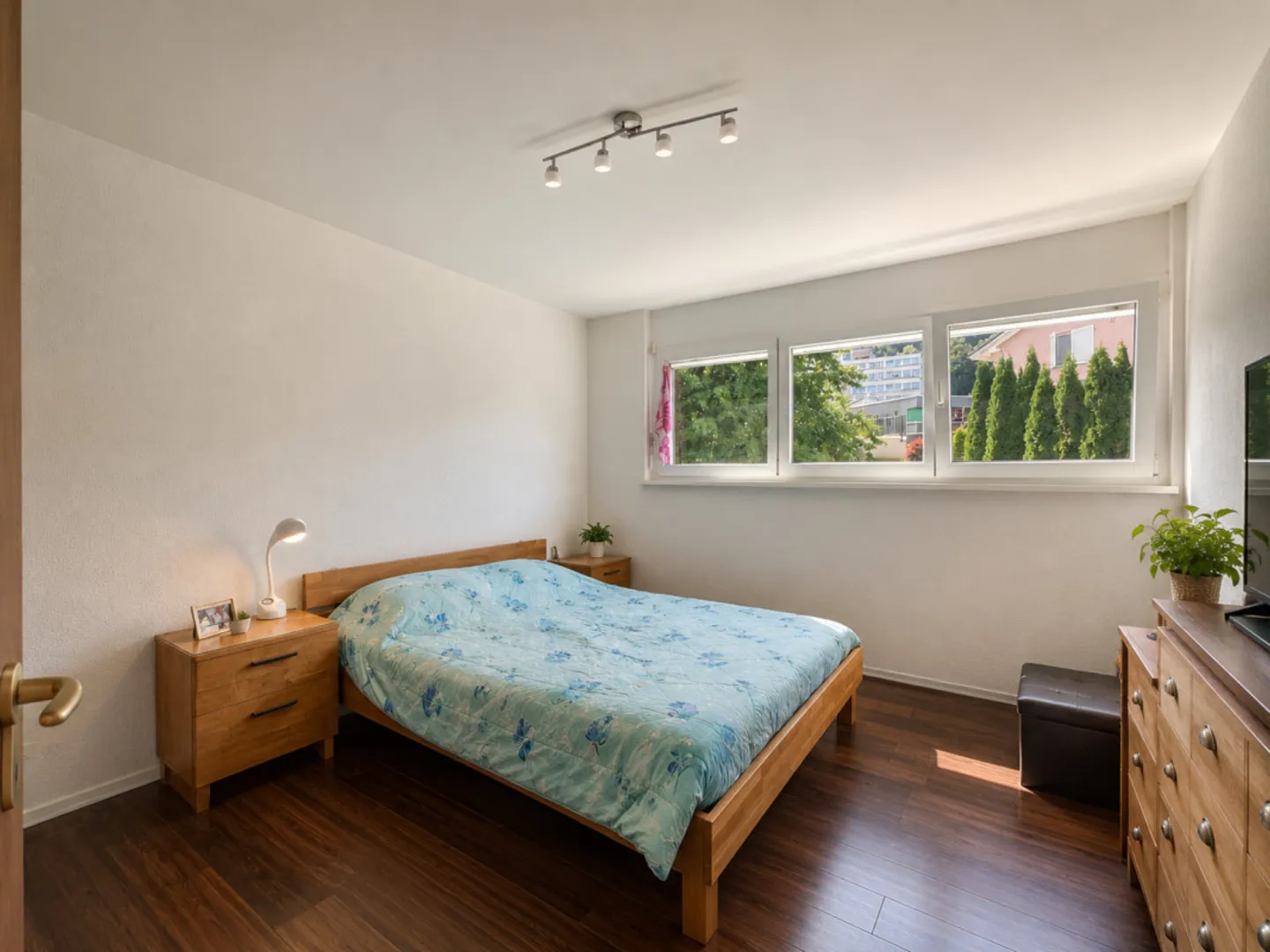Magnificent 4.5-room apartment with large balcony - Photo 7 of 17