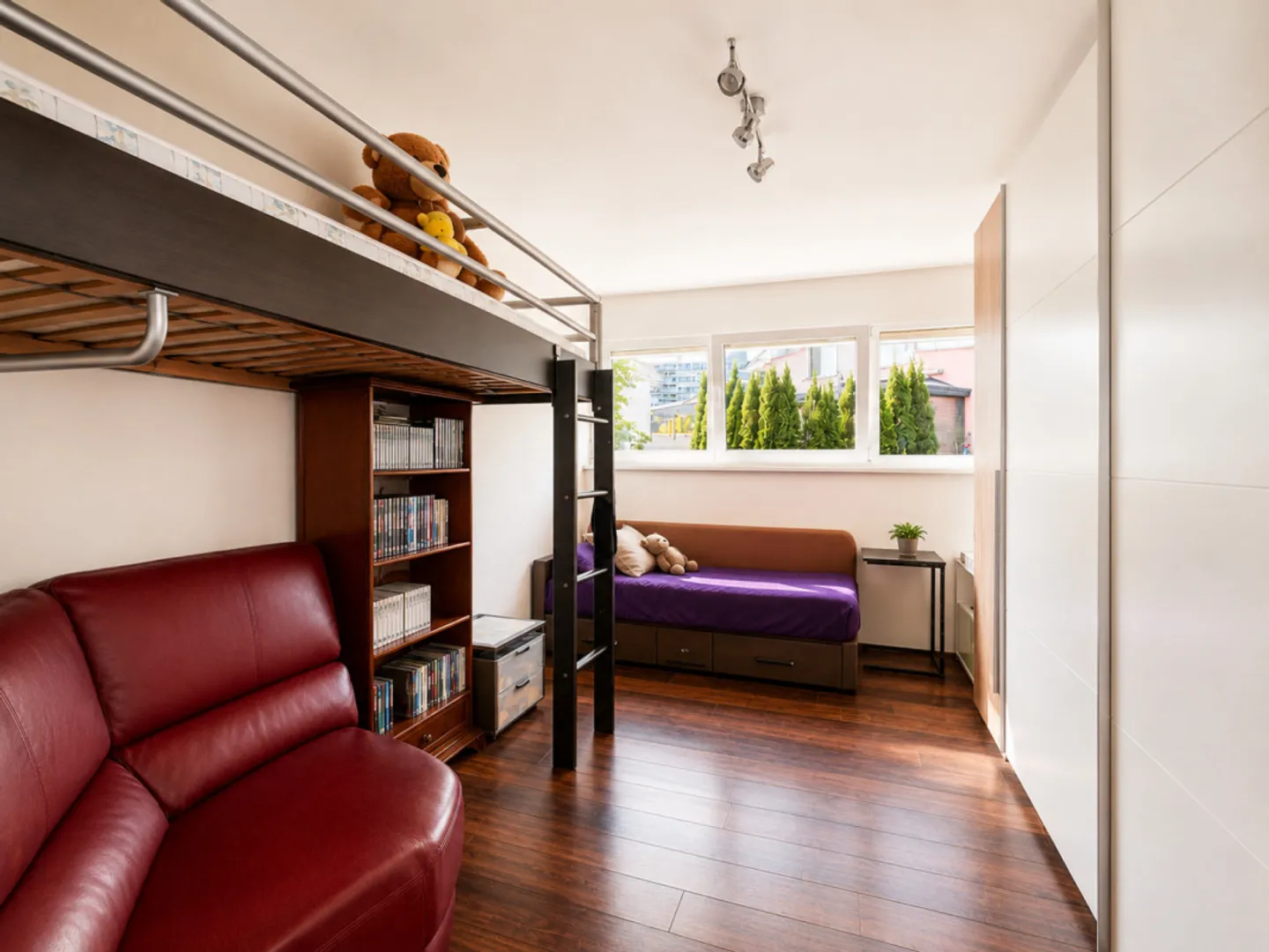 Magnificent 4.5-room apartment with large balcony - Photo 9 of 17