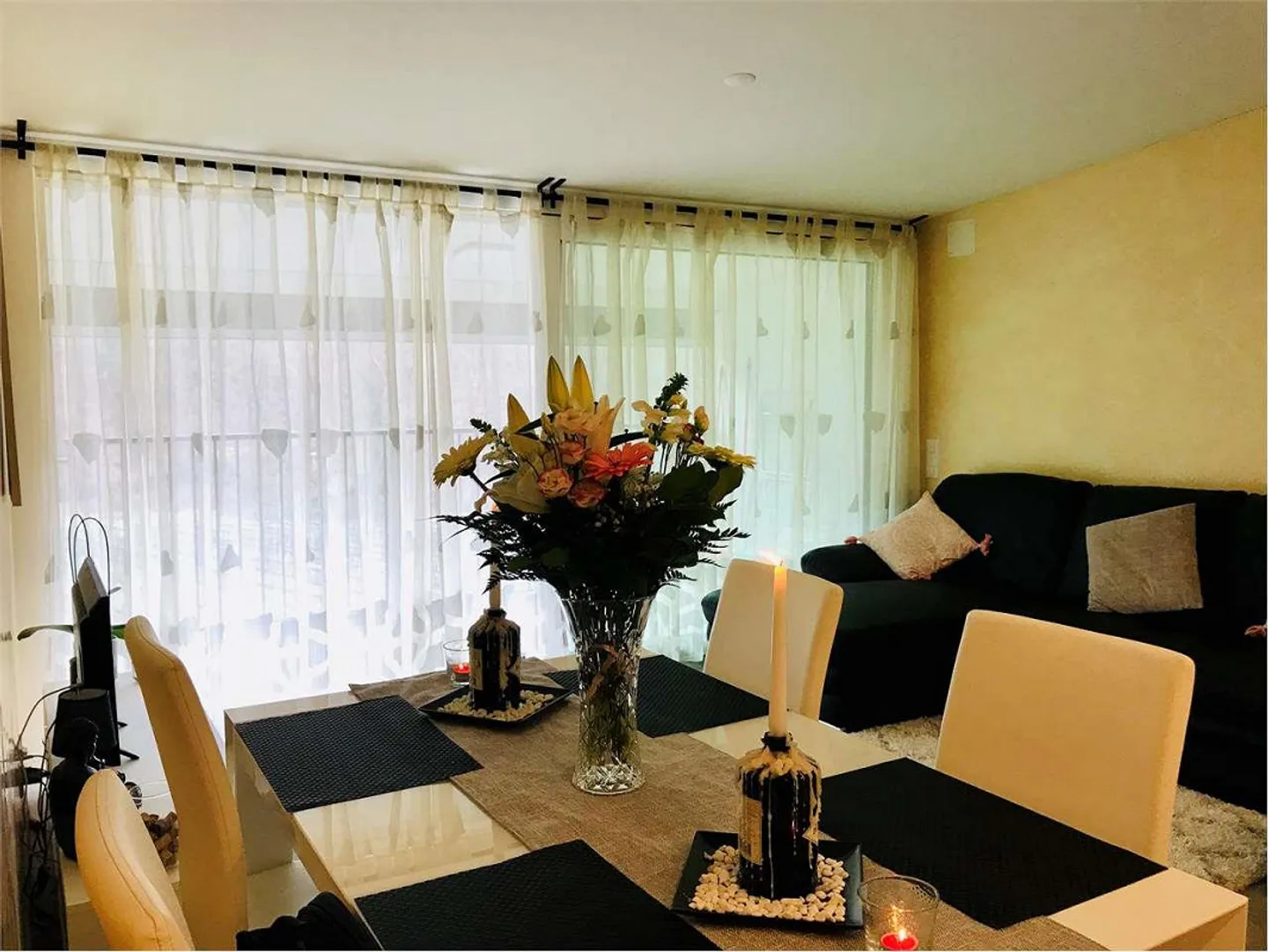 Gemütliche 2,5-Zimmer-Wohnung mit Aussicht - Foto 2 von 11