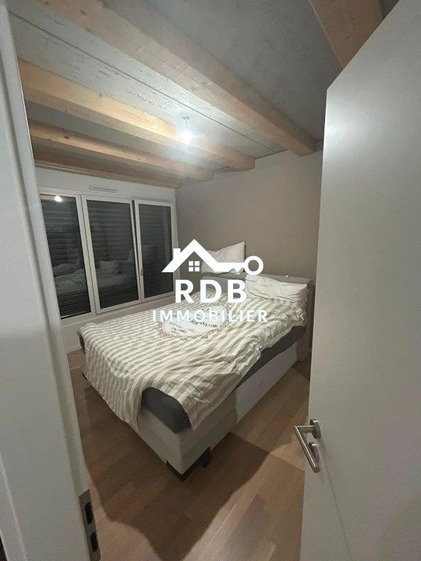 Wunderschöne 3-Zimmer-Wohnung von 55 m² mit Balkon, Parkplatz und Aufzug - Foto 4 von 6