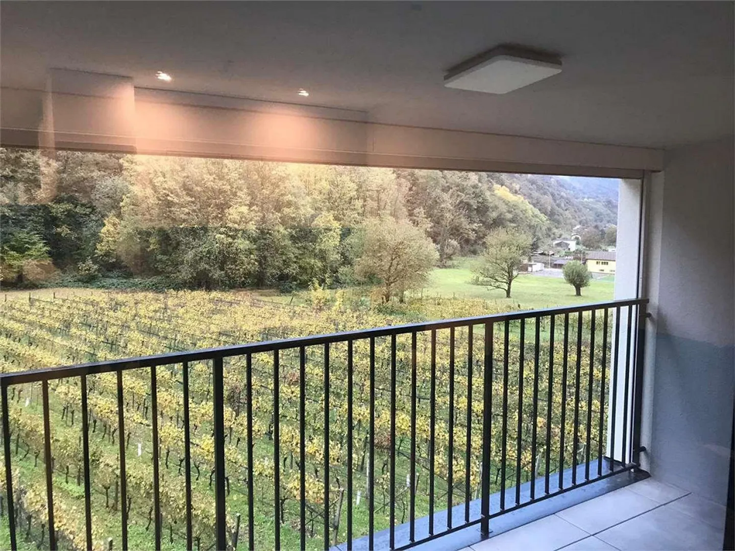 Gemütliche 2,5-Zimmer-Wohnung mit Aussicht - Foto 6 von 11