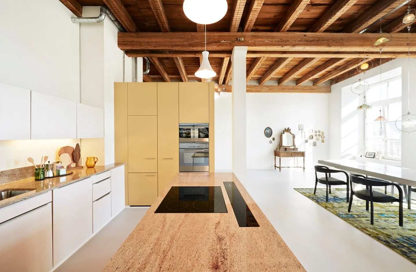 Exclusive Loft Apartment on the Reuss - Photo 12 of 13