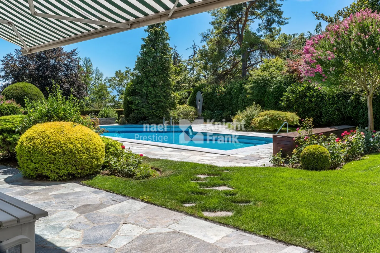 House with 17 rooms - Photo 7 of 12