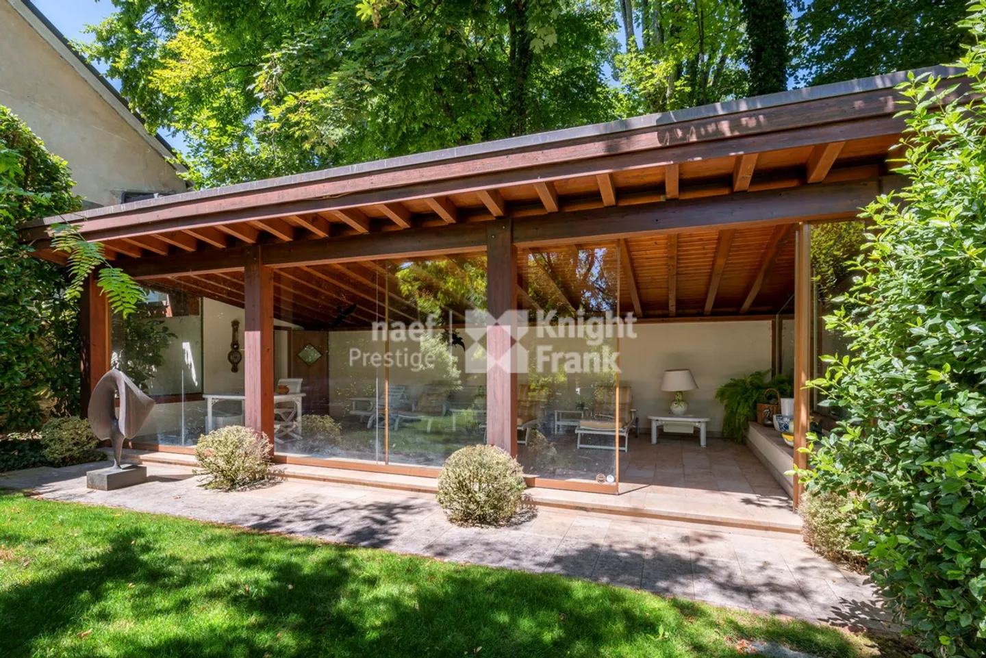 House with 17 rooms - Photo 8 of 12