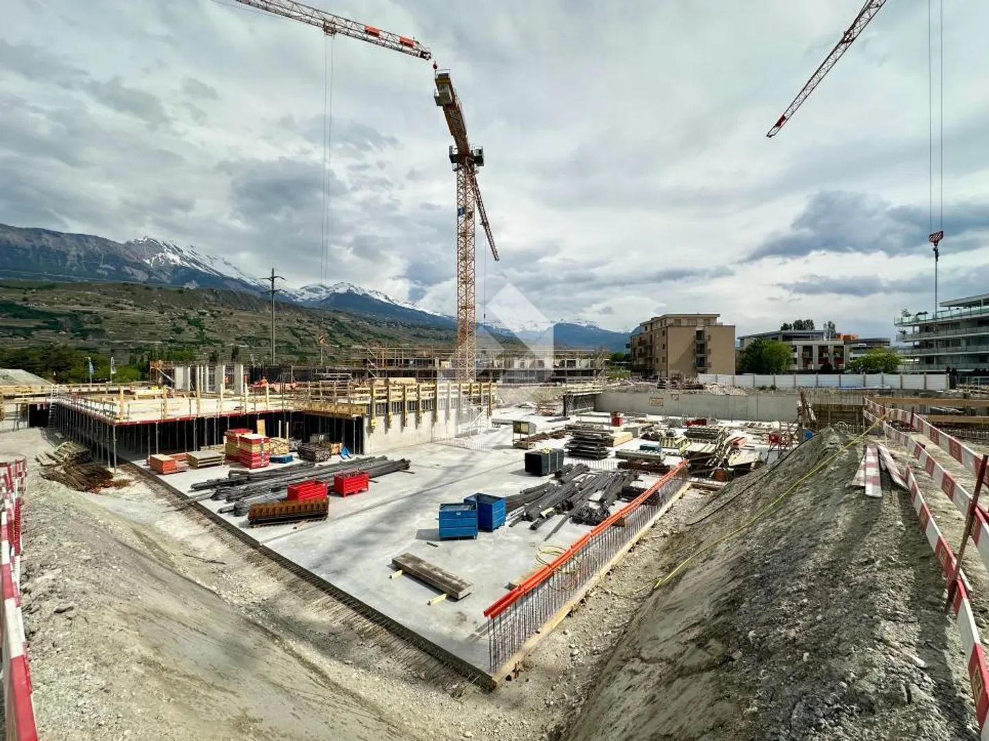 Espace Vert Phase I : Quartier Écologique à Champsec - Photo 1 sur 12