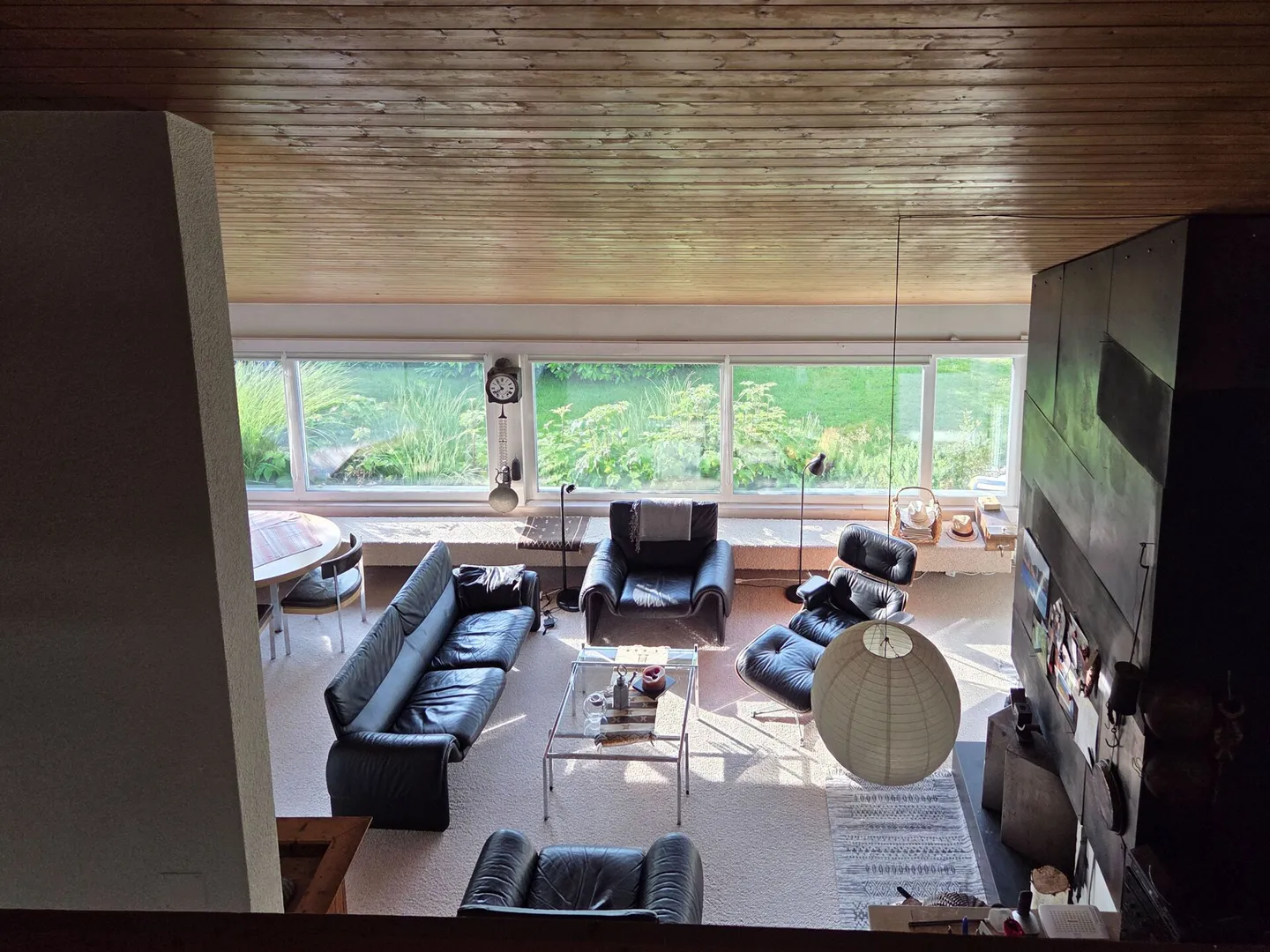 Spacious Living in a Sunny Location - Photo 3 of 28