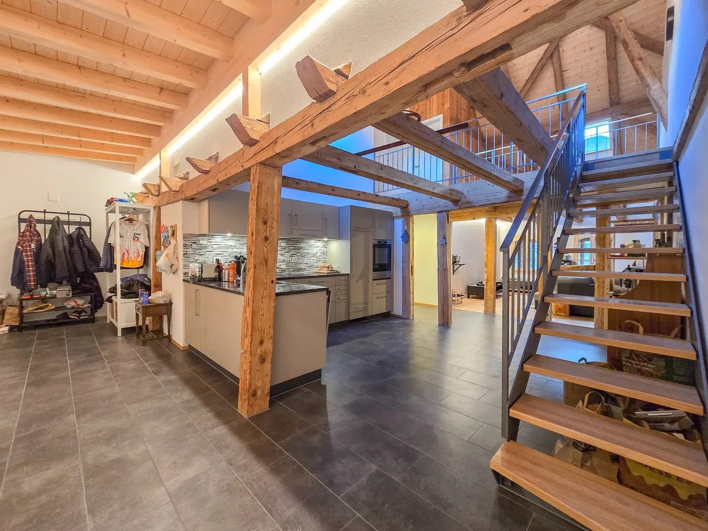 Appartamento duplex di 5,5 stanze - Foto 5 di 16