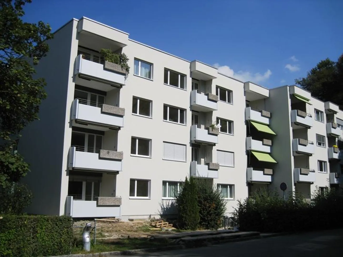 Modernes Apartment am Waldrand - Foto 1 von 10
