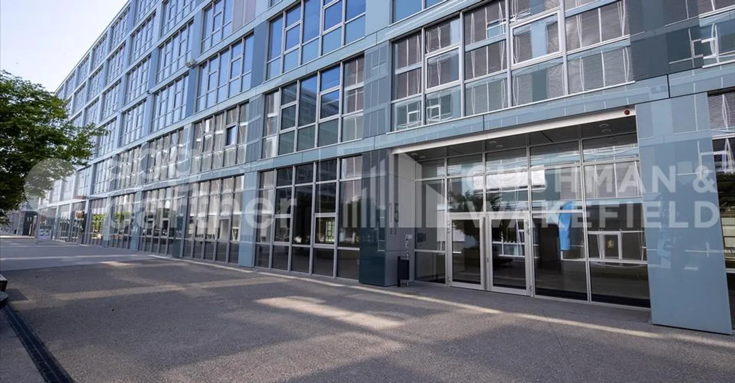 Office space for rent - Photo 3 of 5