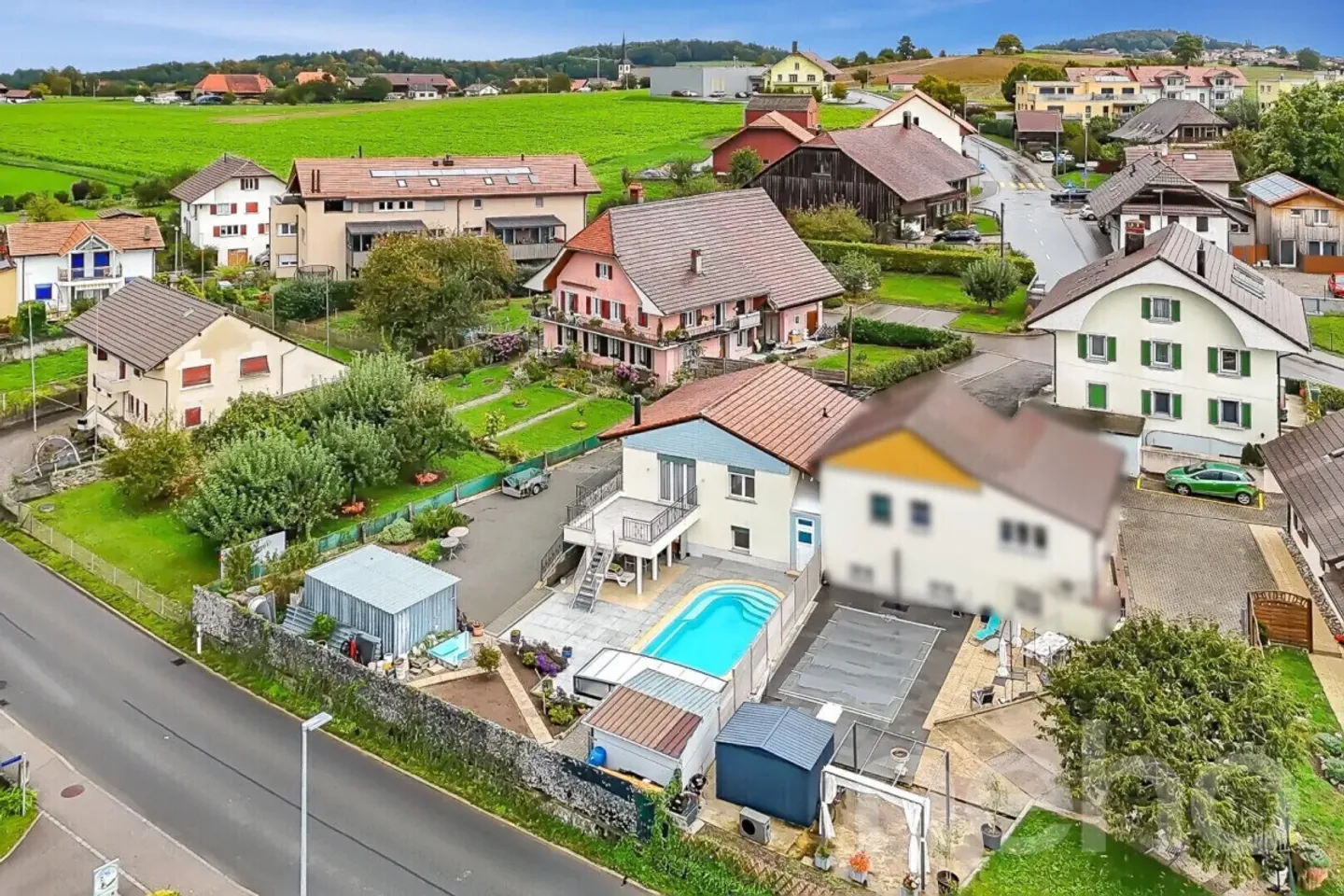 Doppelhaushälfte mit Pool und unabhängiger Wohnung - Foto 3 von 13