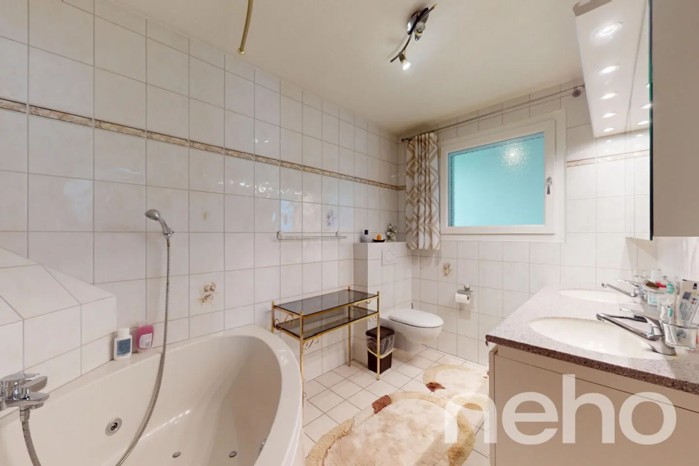 Doppelhaushälfte mit Pool und unabhängiger Wohnung - Foto 12 von 13