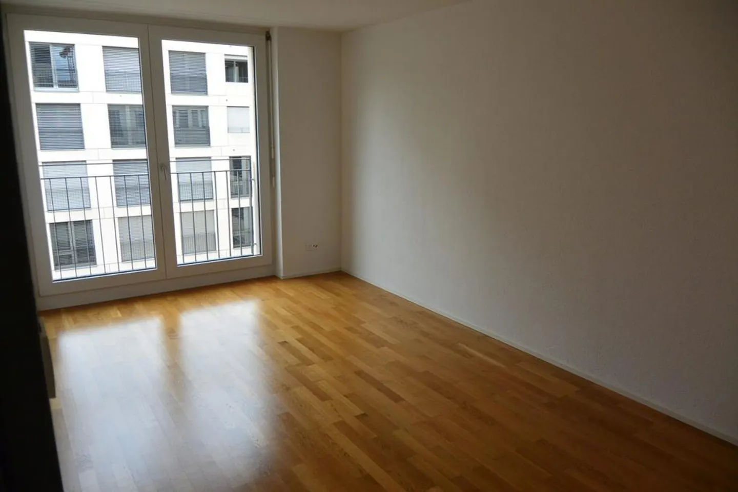 Appartement moderne de 3,5 pièces dans un emplacement central - Photo 11 sur 12