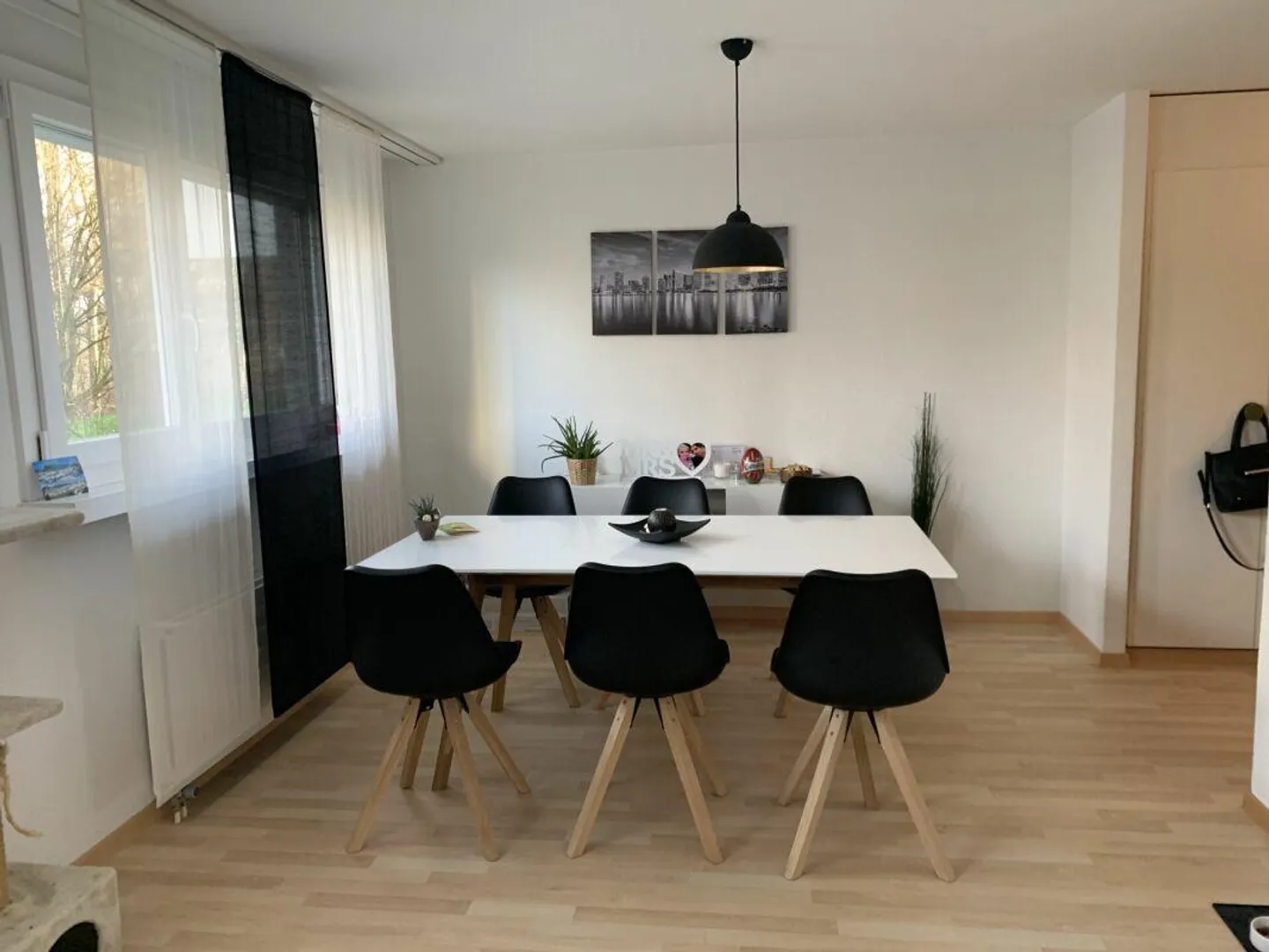 Cozy 3.5 Room Apartment with Garden Seating Area in Central Location - Photo 5 of 6