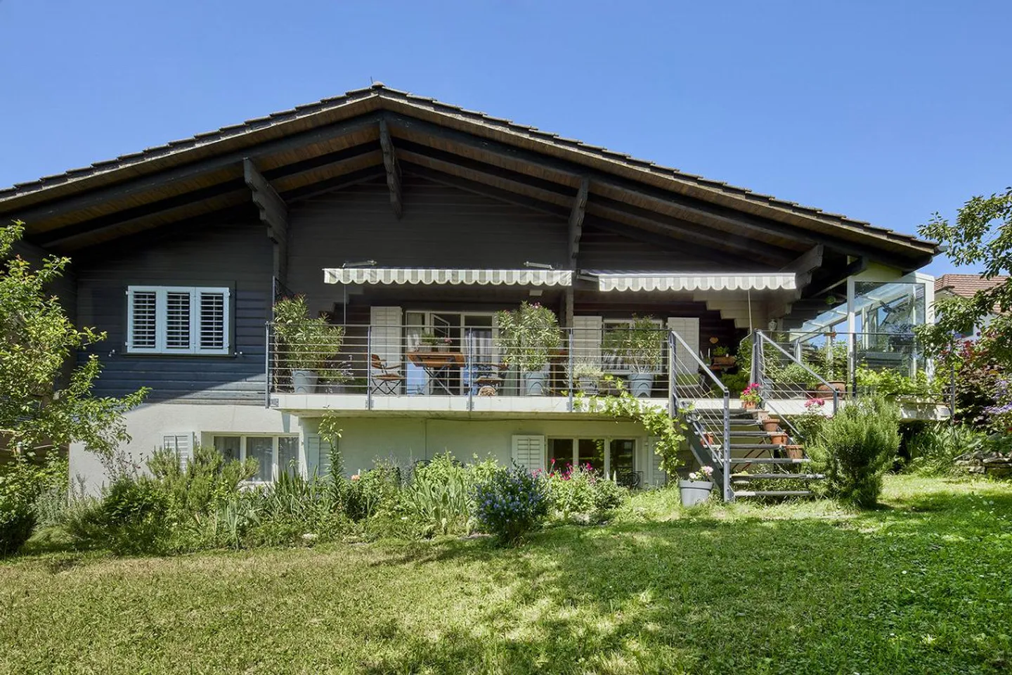 4.5-Room Single-Family House with Nordic Flair - Photo 2 of 8