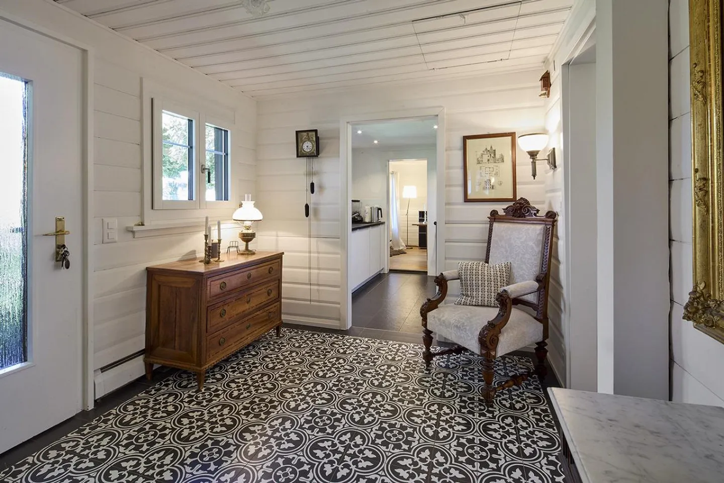 4.5-Room Single-Family House with Nordic Flair - Photo 5 of 8