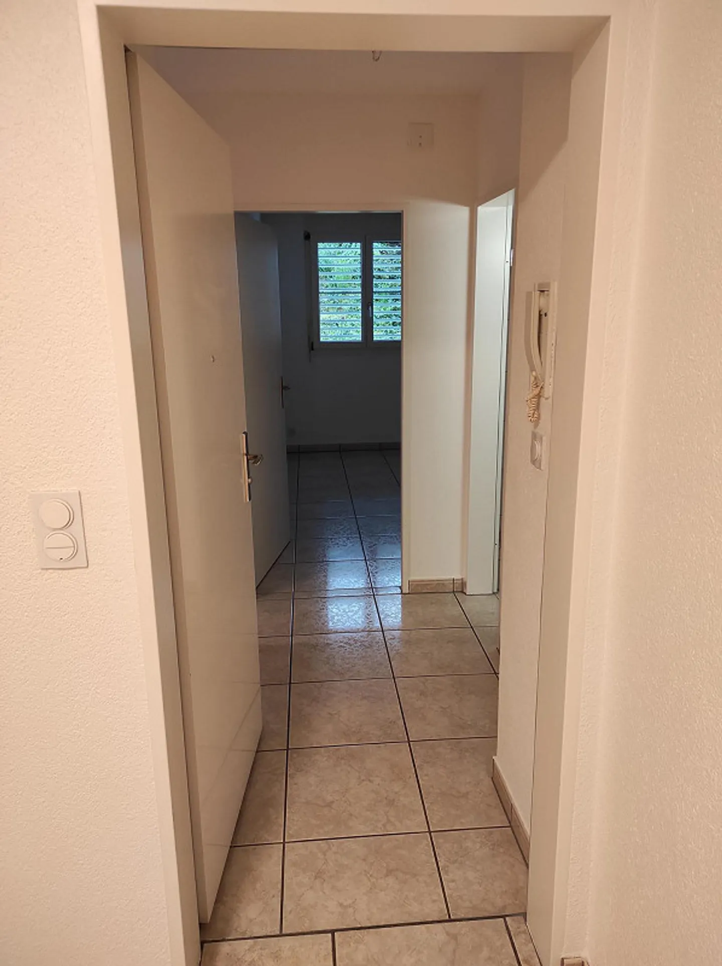 2 BR. Apartment for rent - Photo 8 of 9