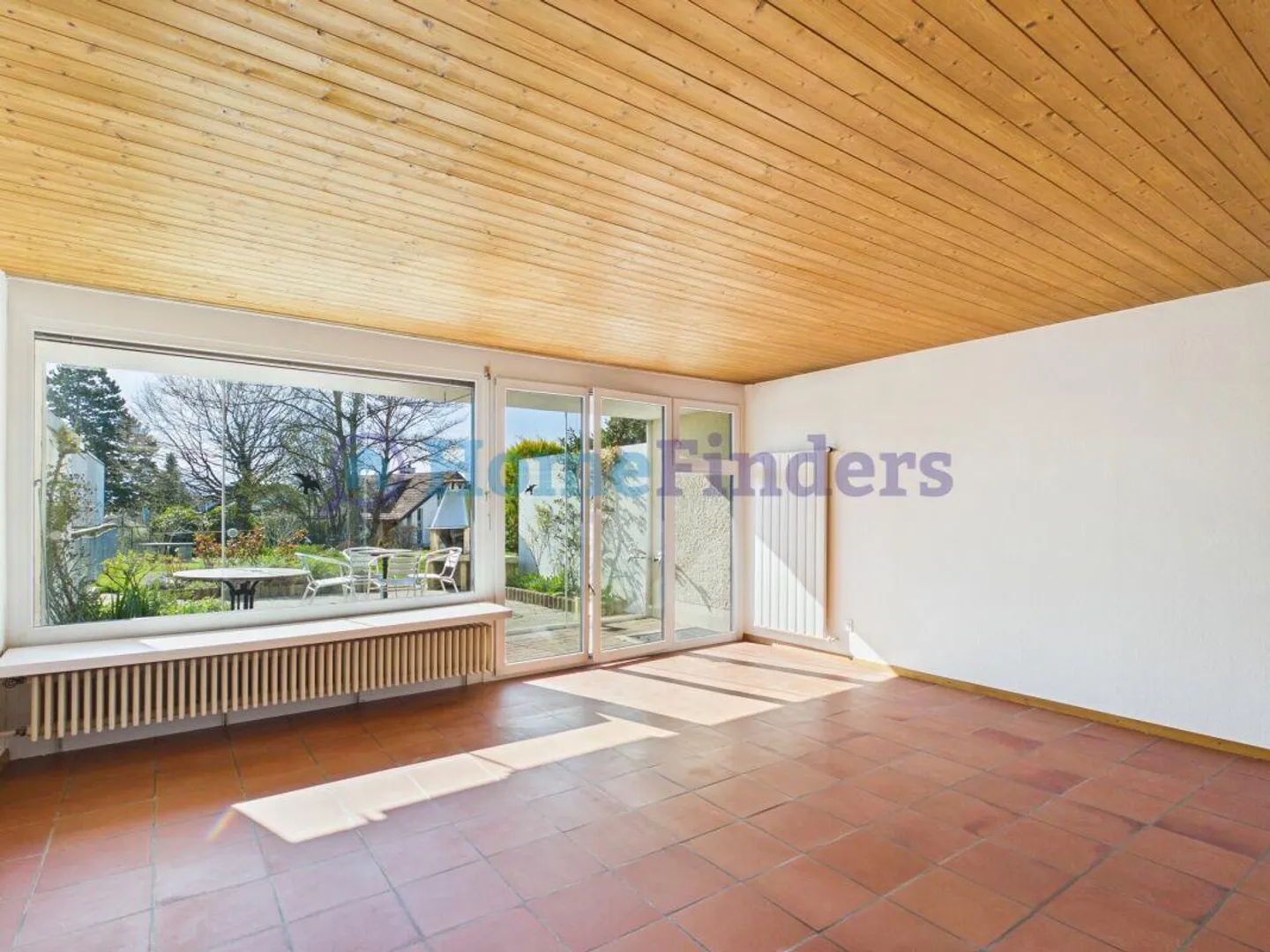 Charmantes Familienhaus mit Garten - Foto 8 von 14