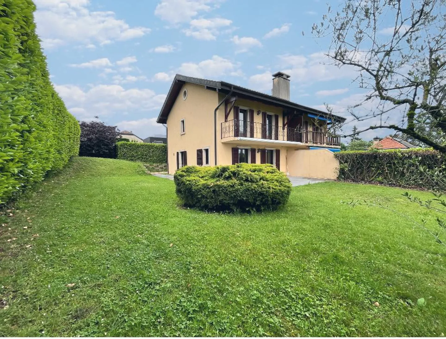 Affascinante Casa Semindipendente a Bellevue in Affitto - Foto 1 di 13