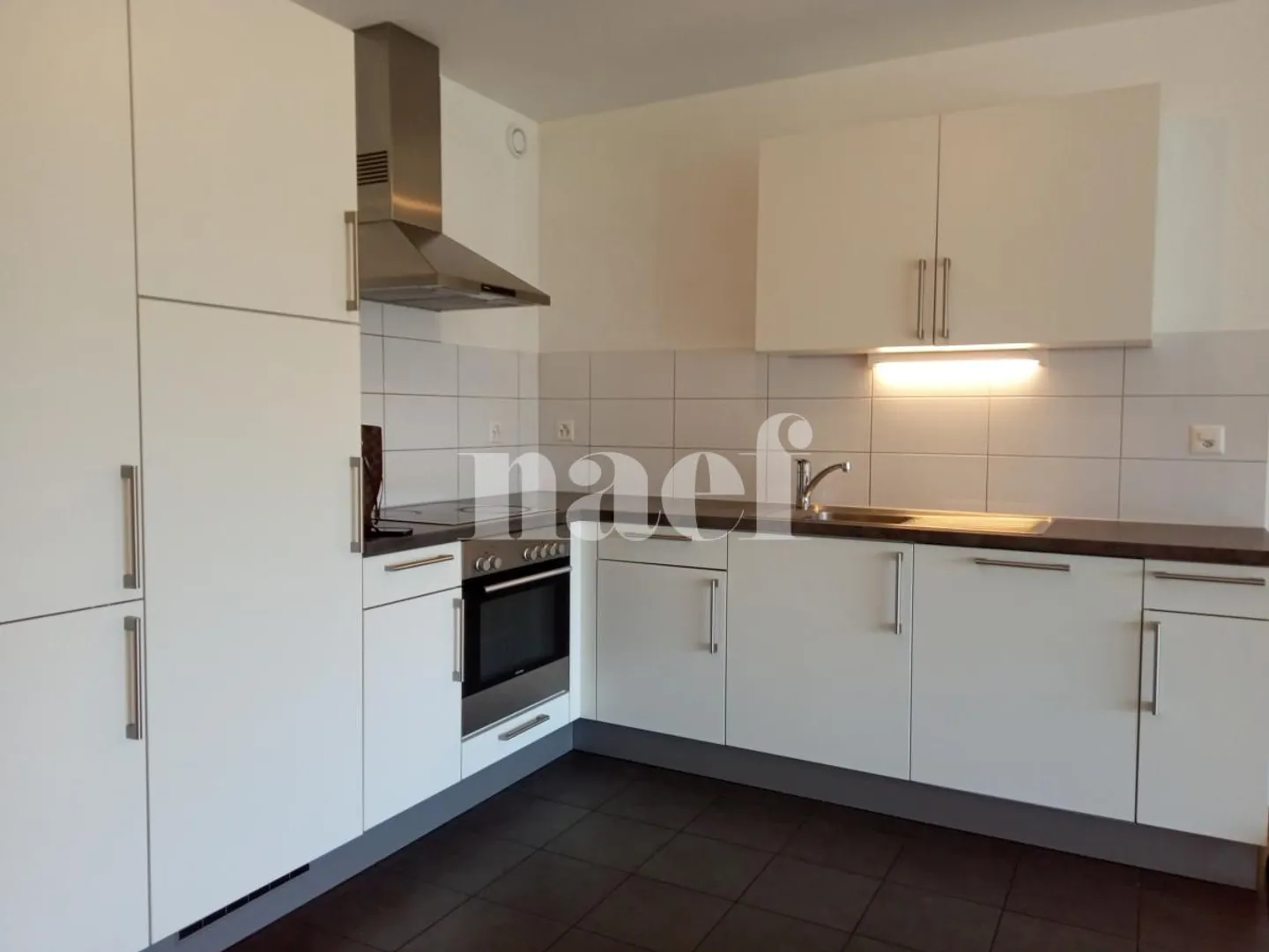 5-room apartment - Photo 2 of 8