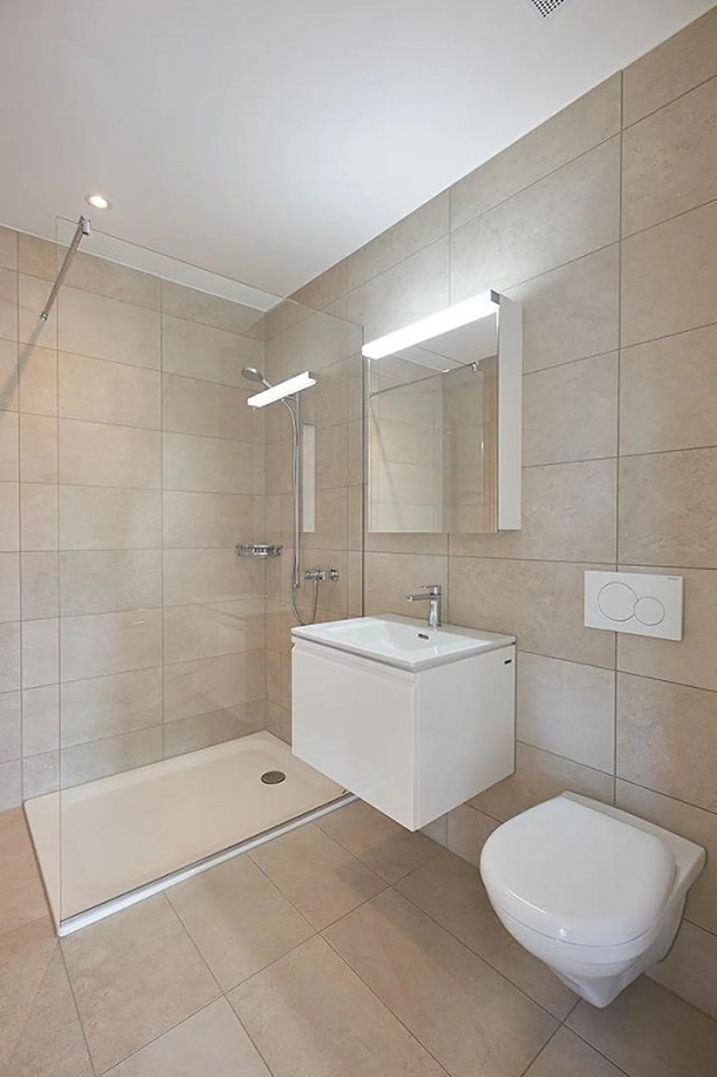 Sous-locataire pour appartement de 2,5 pièces à Wettingen - Photo 3 sur 6