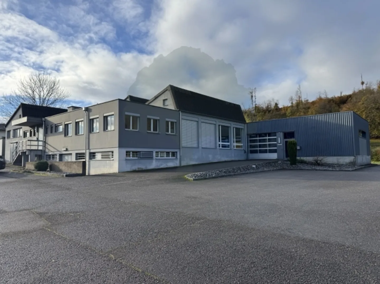 «À vendre – Immeuble industriel et commercial à Courtemaîche» - Photo 3 sur 20