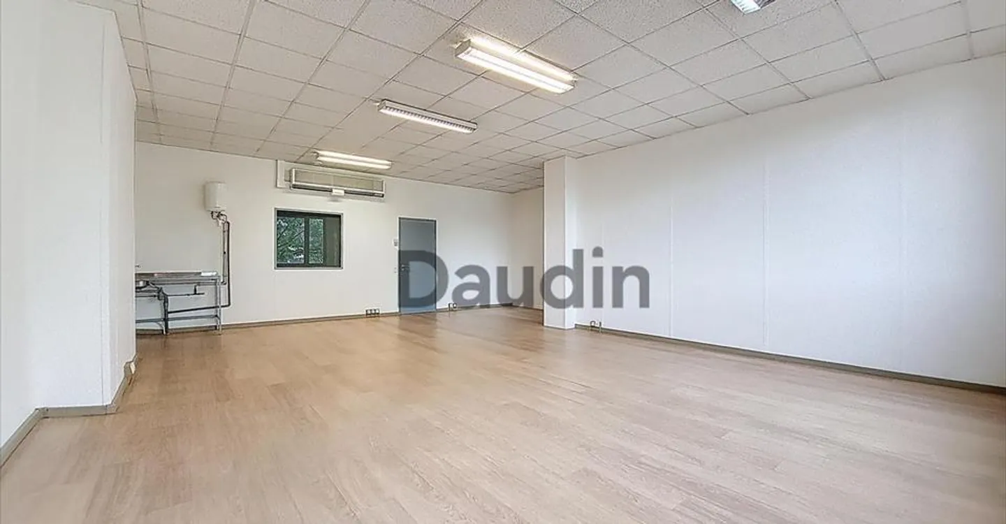 Bureau à louer - Photo 4 sur 7