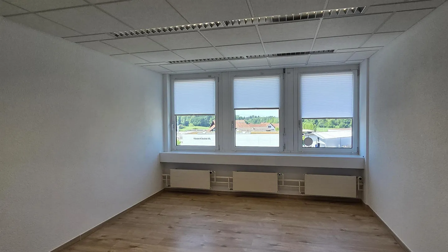Bürofläche in Hinwil - Foto 4 von 14