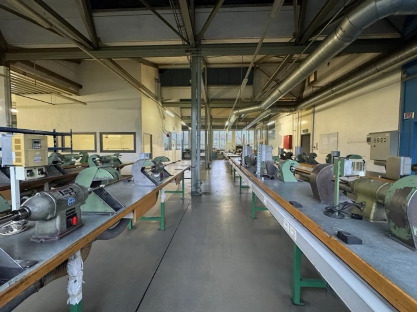 «À vendre – Immeuble industriel et commercial à Courtemaîche» - Photo 12 sur 20