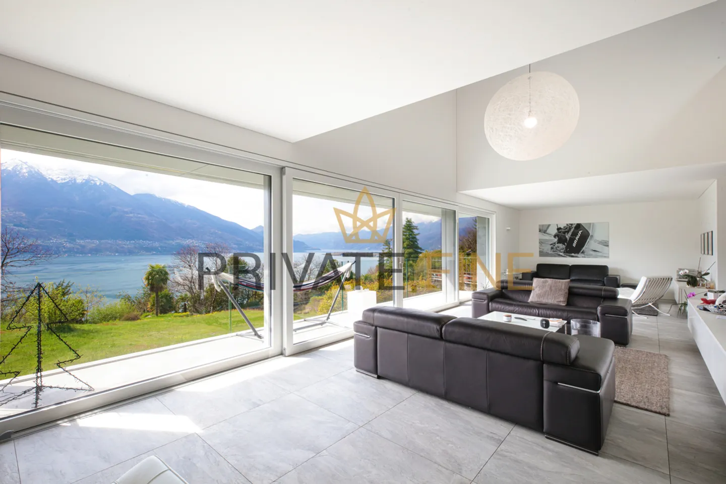 Moderne Villa mit rustikalem Charme - Foto 5 von 8