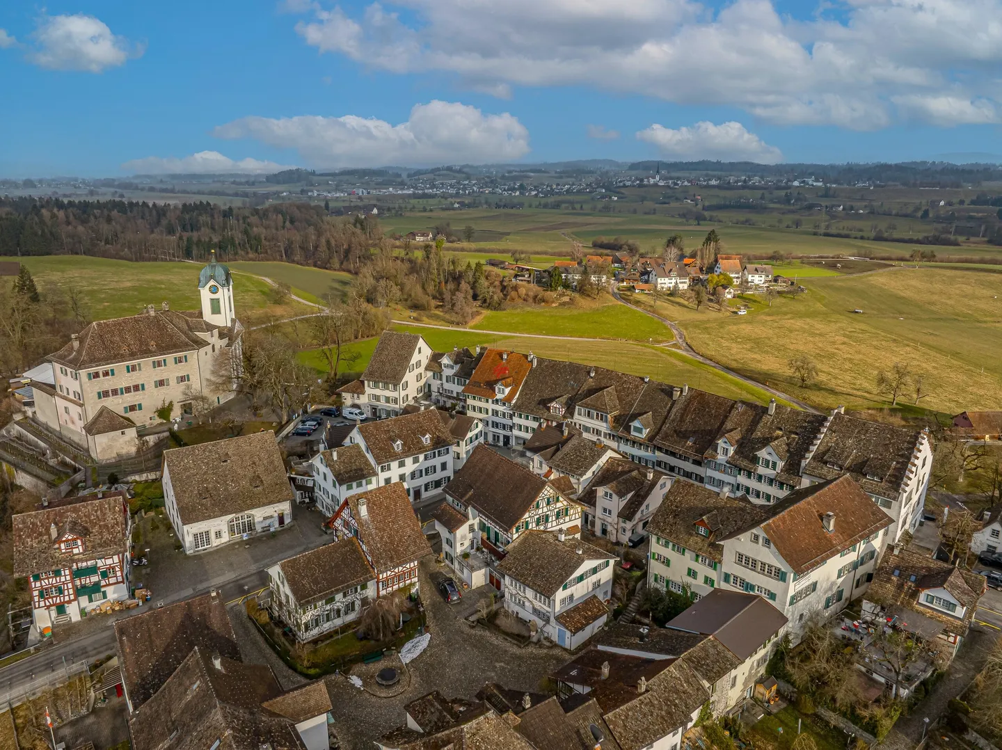 Charmante maison Stedtli à Grüningen - Photo 2 sur 3