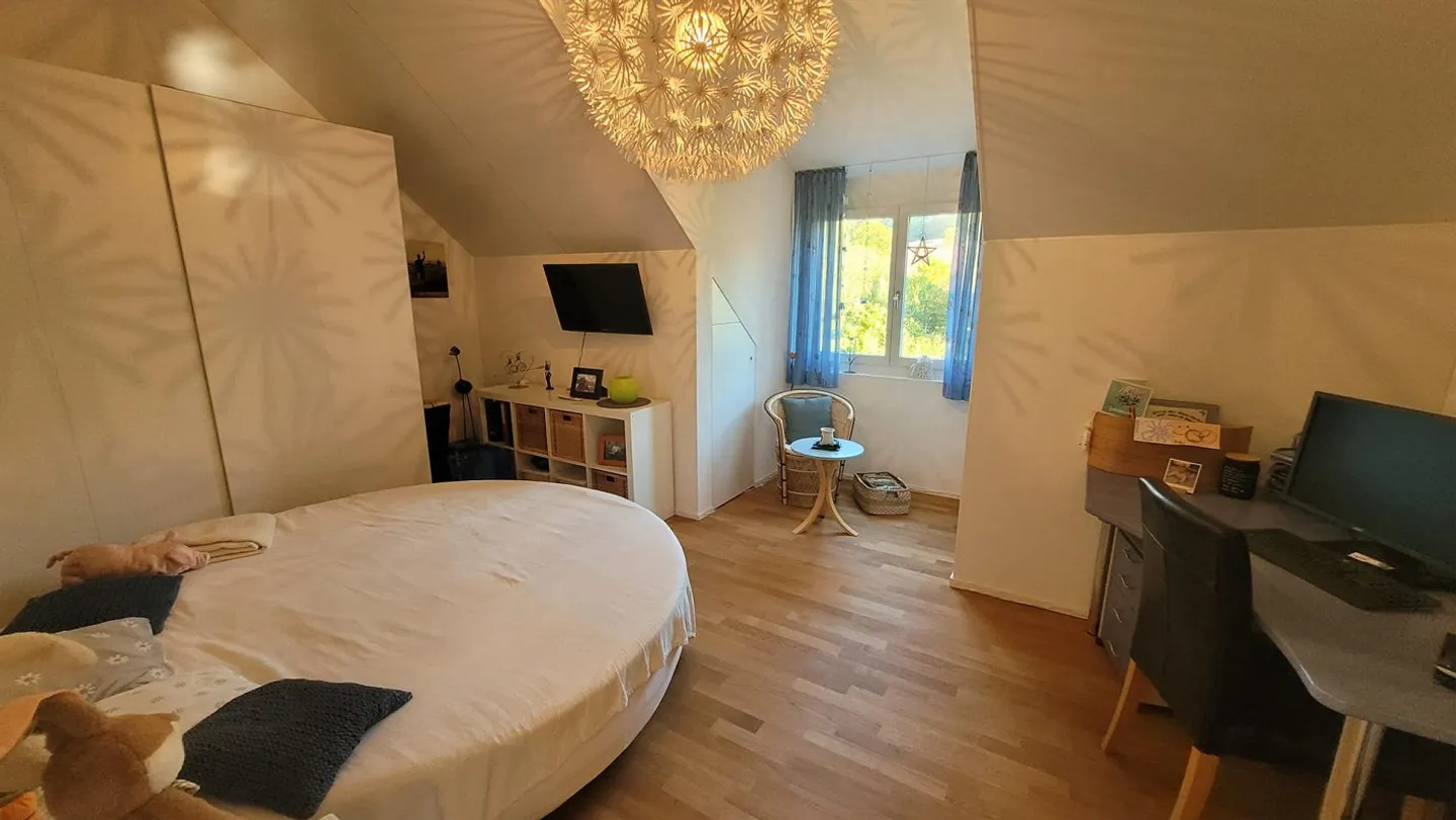 Geräumige Maisonette mit Aussicht - Foto 6 von 11