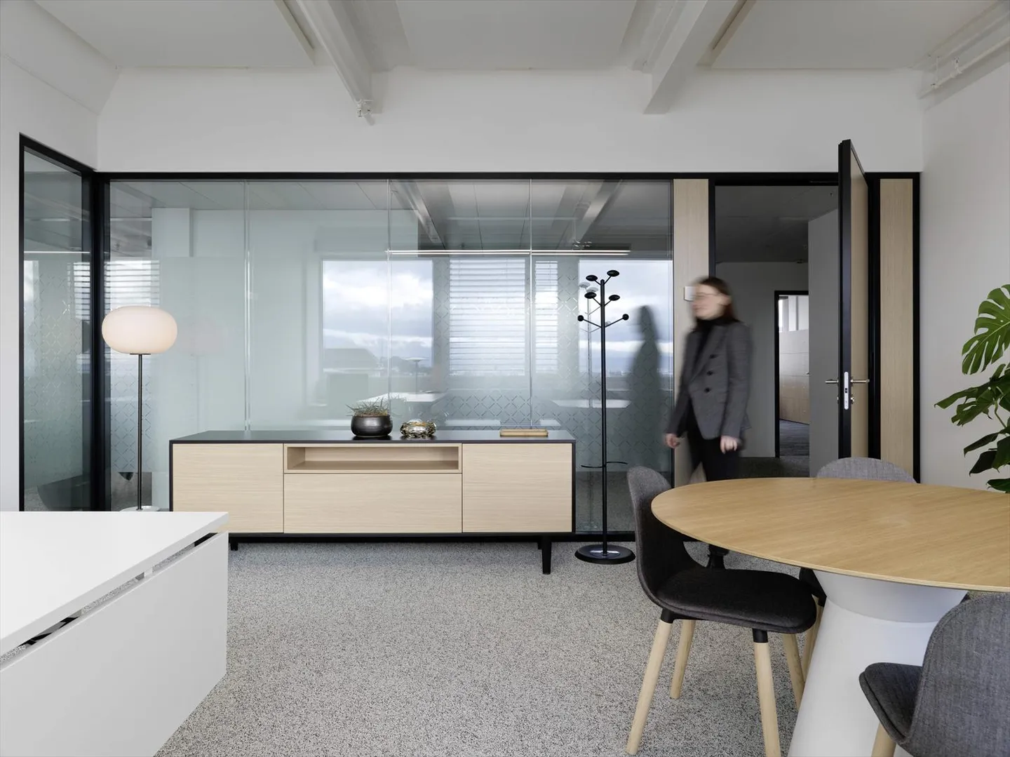 Bureaux magnifiques avec vue sur le lac à Lausanne à louer - Photo 3 sur 8