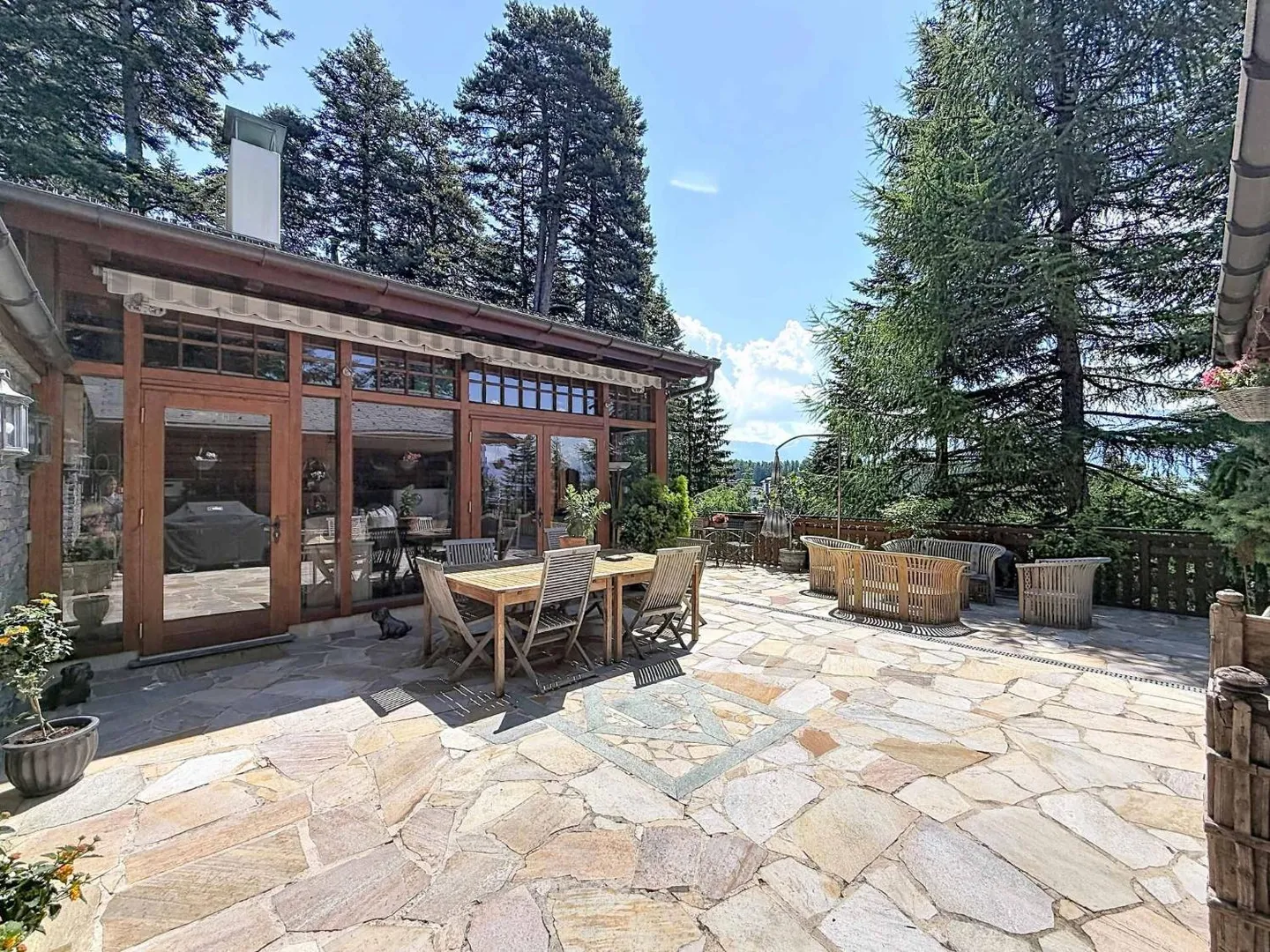 Chalet 10,5 Zimmer - Foto 3 von 7