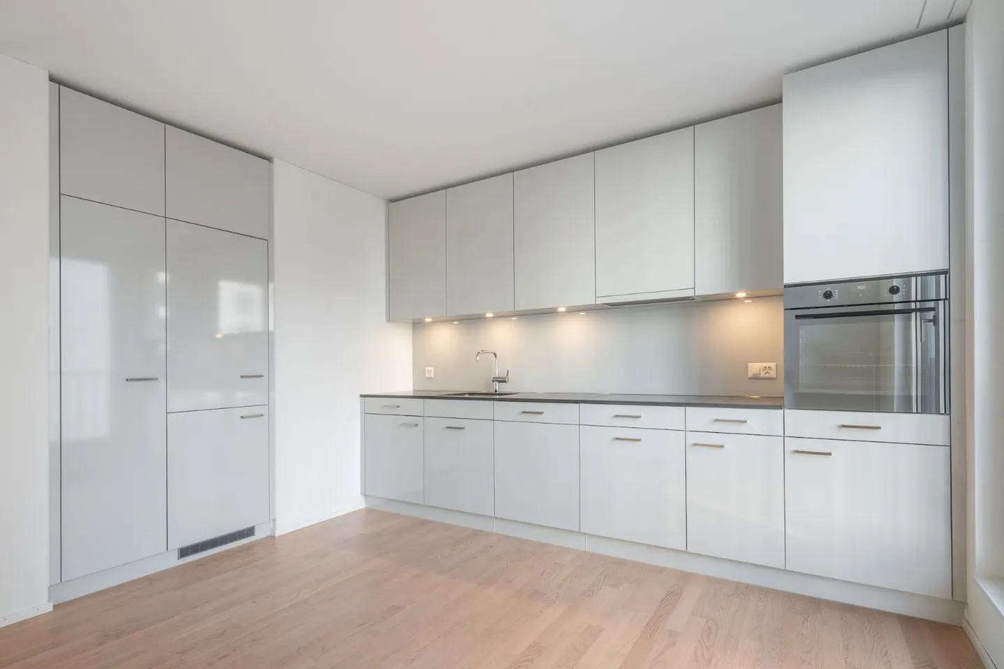 Cercasi nuovo inquilino per un appartamento moderno a Bülach - Foto 2 di 6